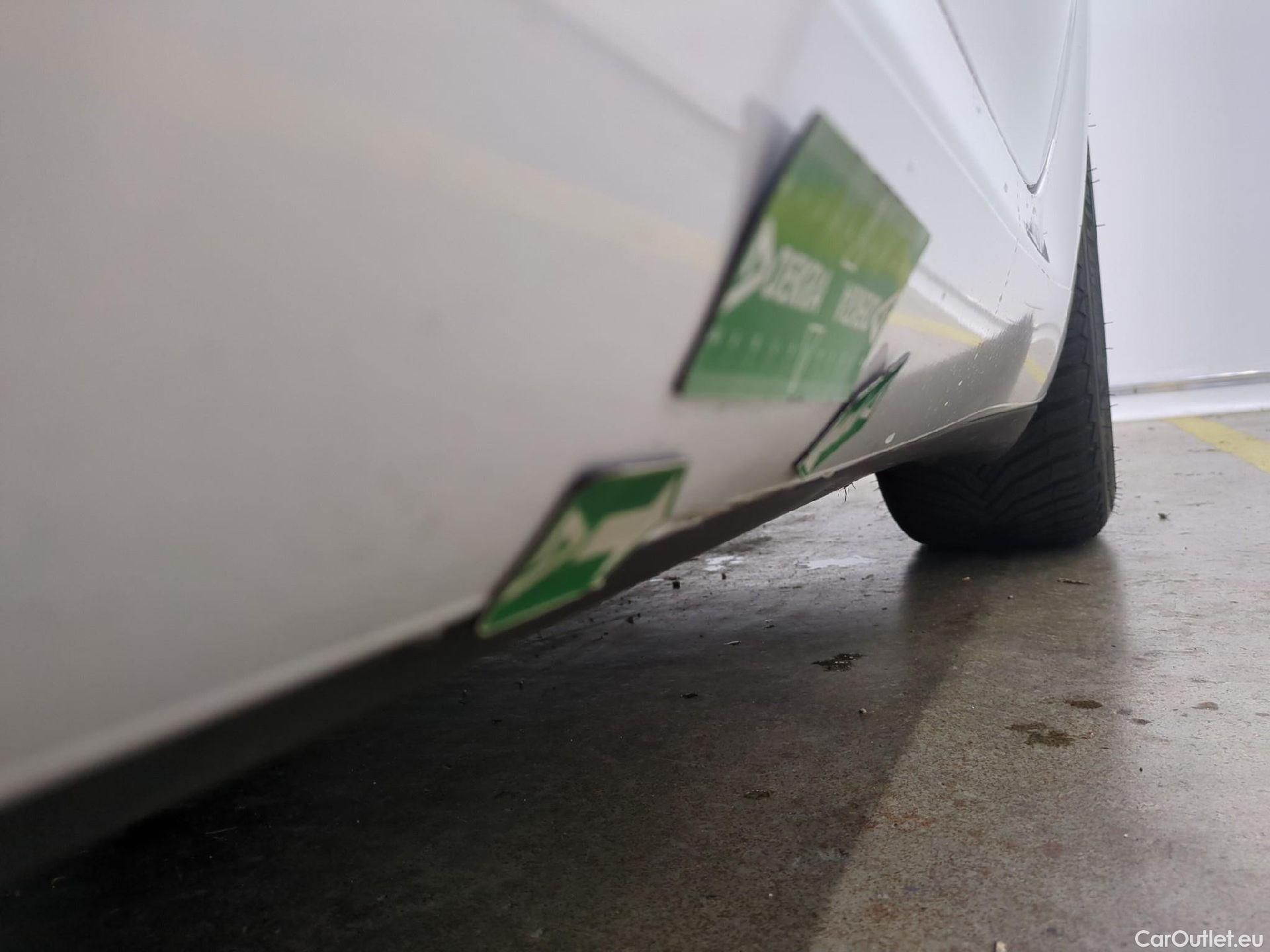  Tesla  Model 3 TESLA  / 2018 / 4P / Berline Autonomie Standard Plus RWD #35