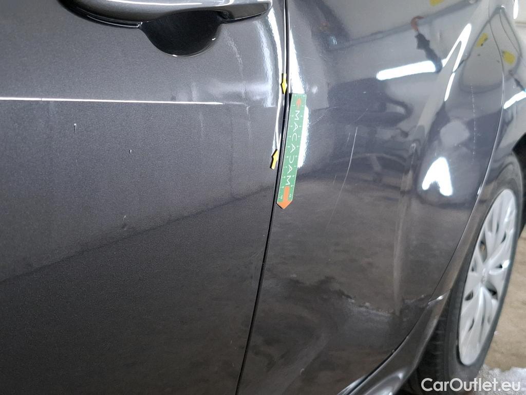  Toyota  Yaris TOYOTA  Hybride / 2019 / 5P / Berline Hybride 116h France Business Stage Acad #4