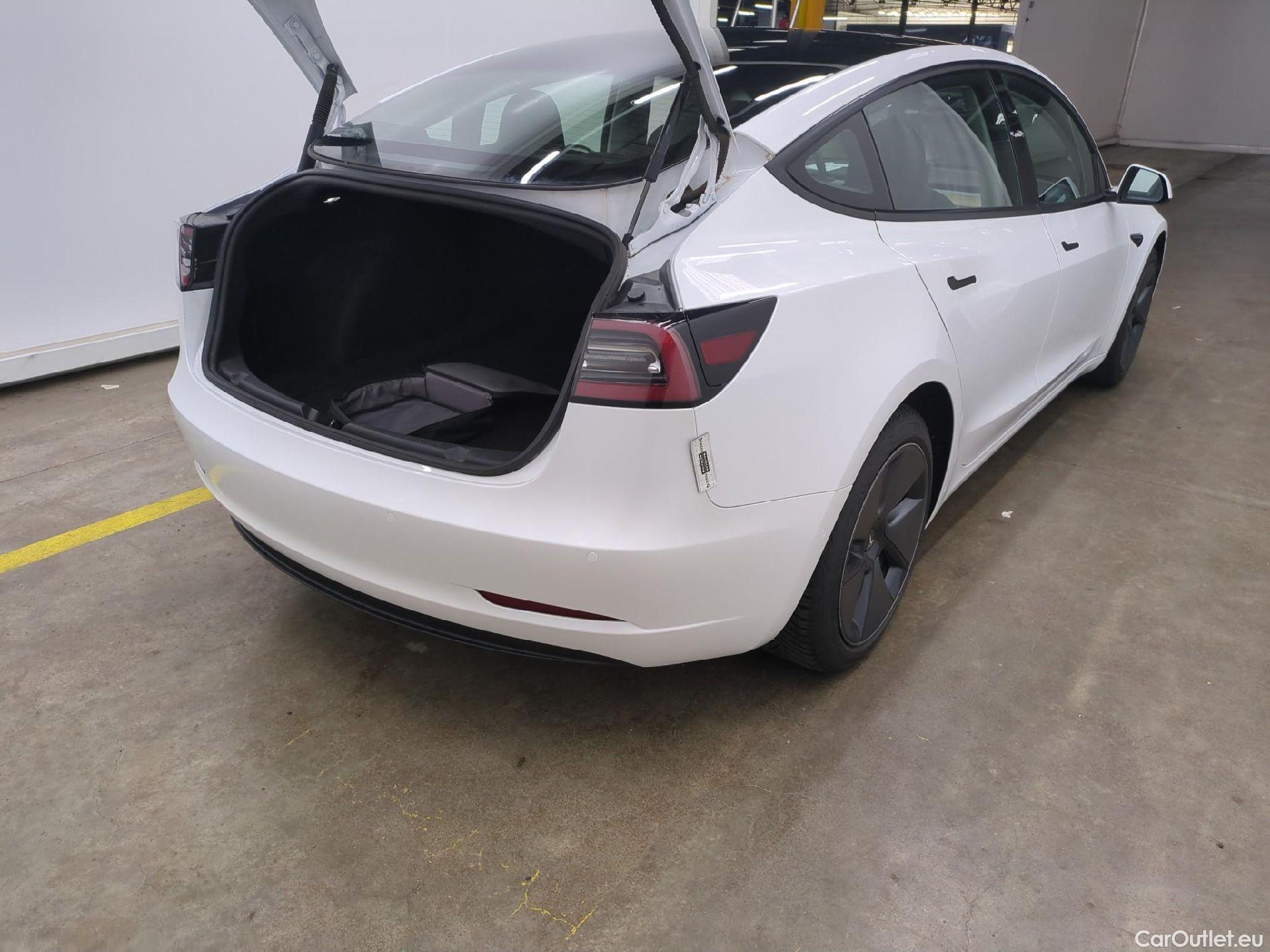  Tesla  Model 3 TESLA  / 2018 / 4P / Berline Autonomie Standard Plus RWD #24