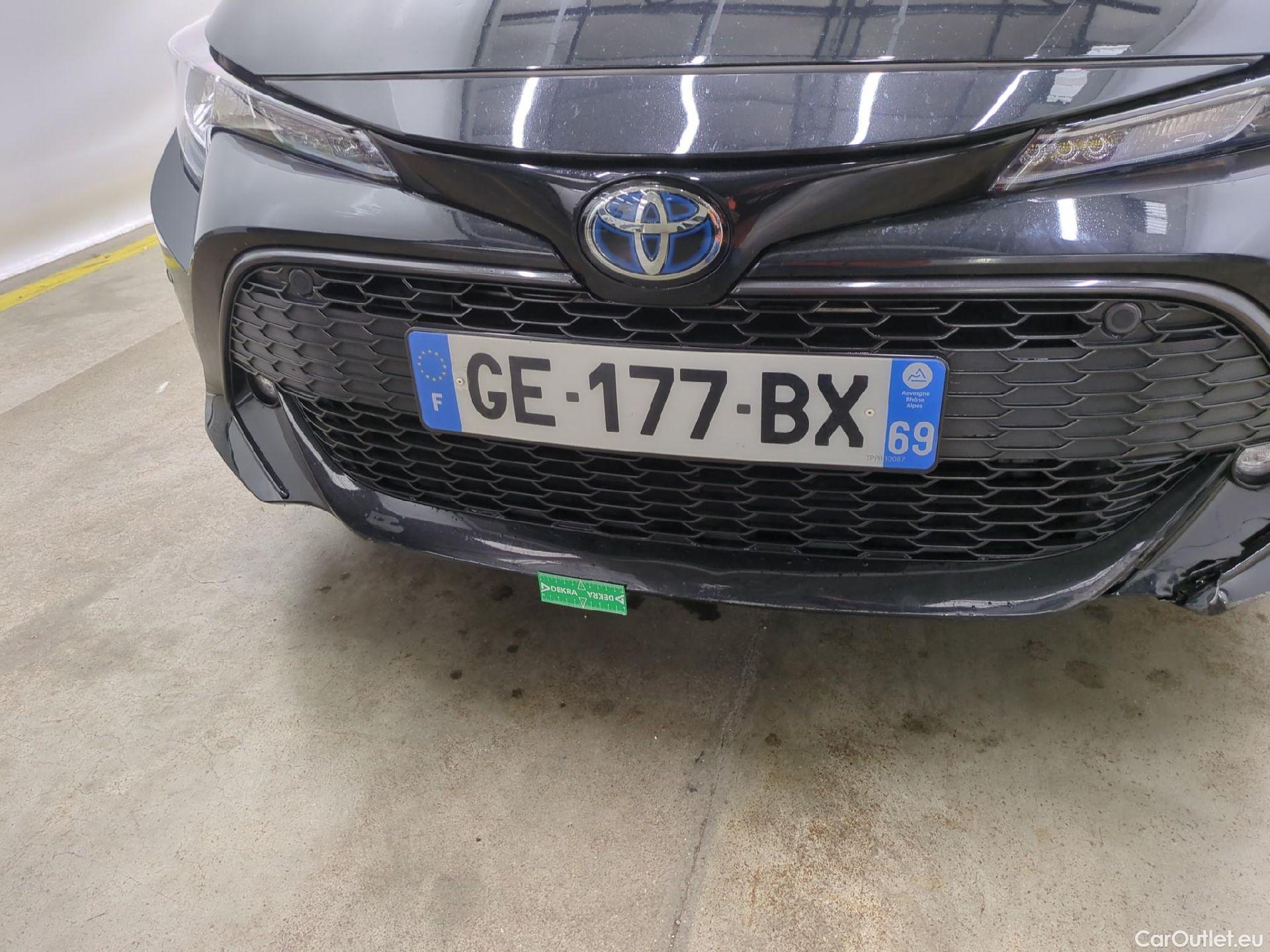  Toyota  Corolla TOYOTA  Touring Sports / 2018 / 5P / Break Hybride 184h Dynamic Business Stage Acad #59