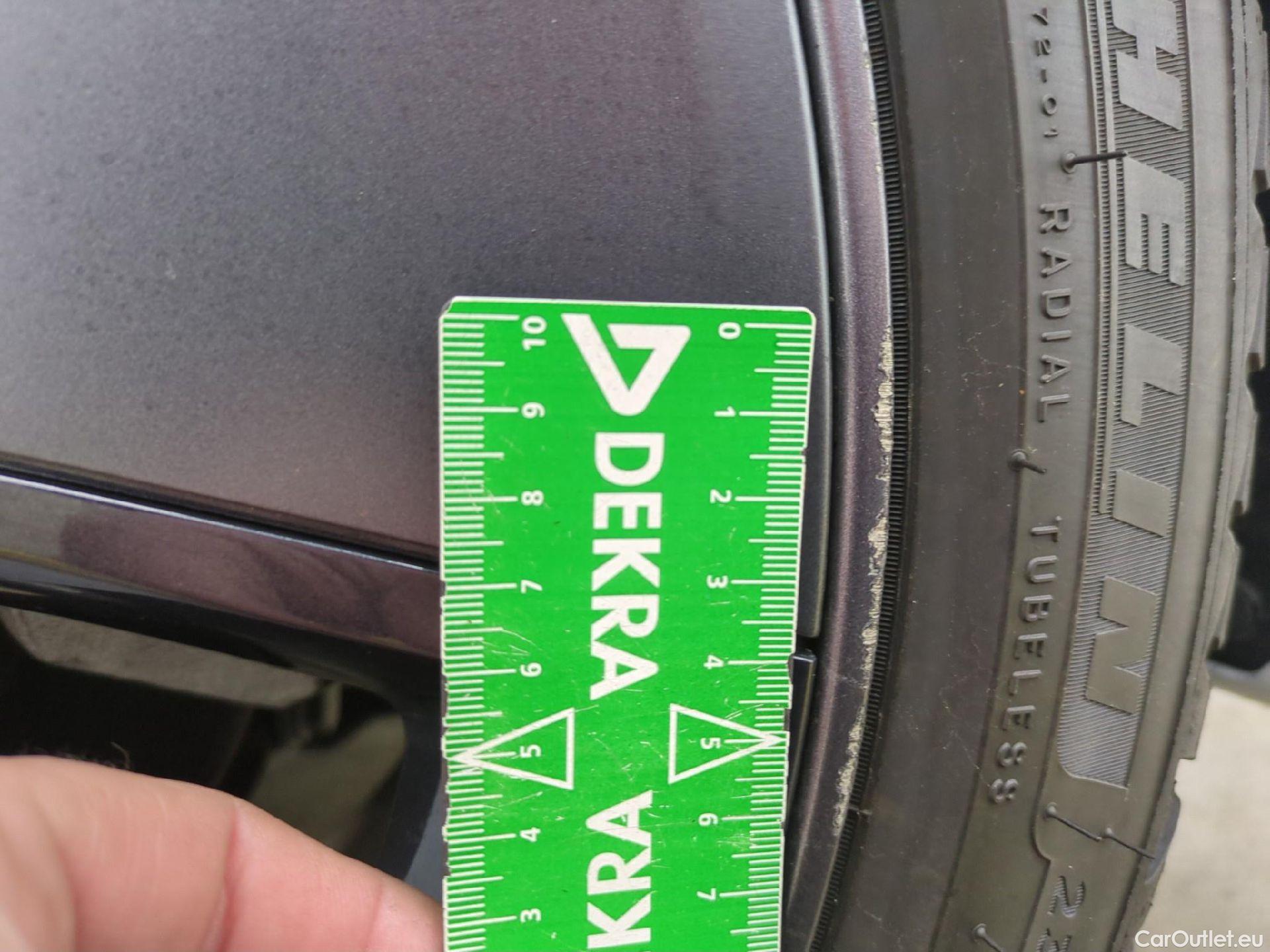  Tesla  Model 3 TESLA  / 2018 / 4P / Berline Autonomie Standard Plus RWD #10