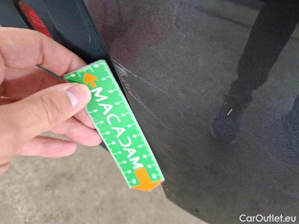  Toyota  Yaris TOYOTA  Hybride / 2019 / 5P / Berline Hybride 116h France Business Stage Acad #16