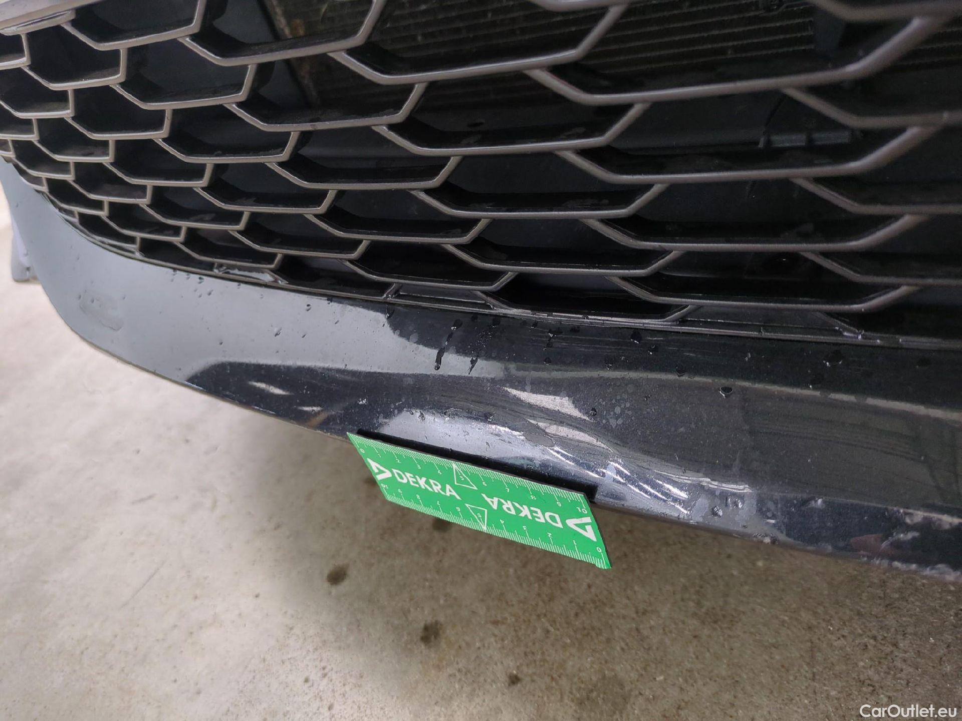  Toyota  Corolla TOYOTA  Touring Sports / 2018 / 5P / Break Hybride 184h Dynamic Business Stage Acad #60