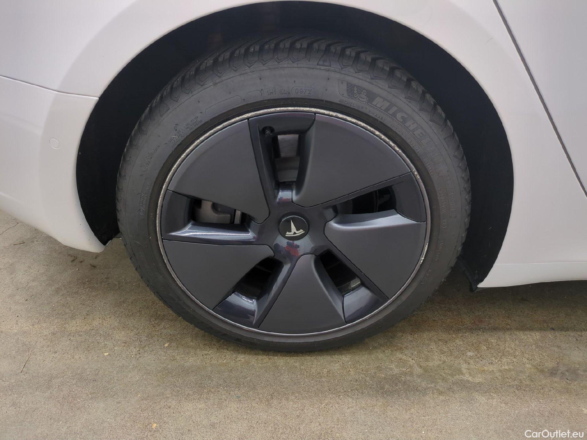  Tesla  Model 3 TESLA  / 2018 / 4P / Berline Autonomie Standard Plus RWD #12