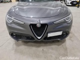  Alfa Romeo   STELVIO ALFA ROMEO / 2017 / 5P / SUV 2.2 TD 190 CV SUPER BUSINESS AT8 Q4 #24