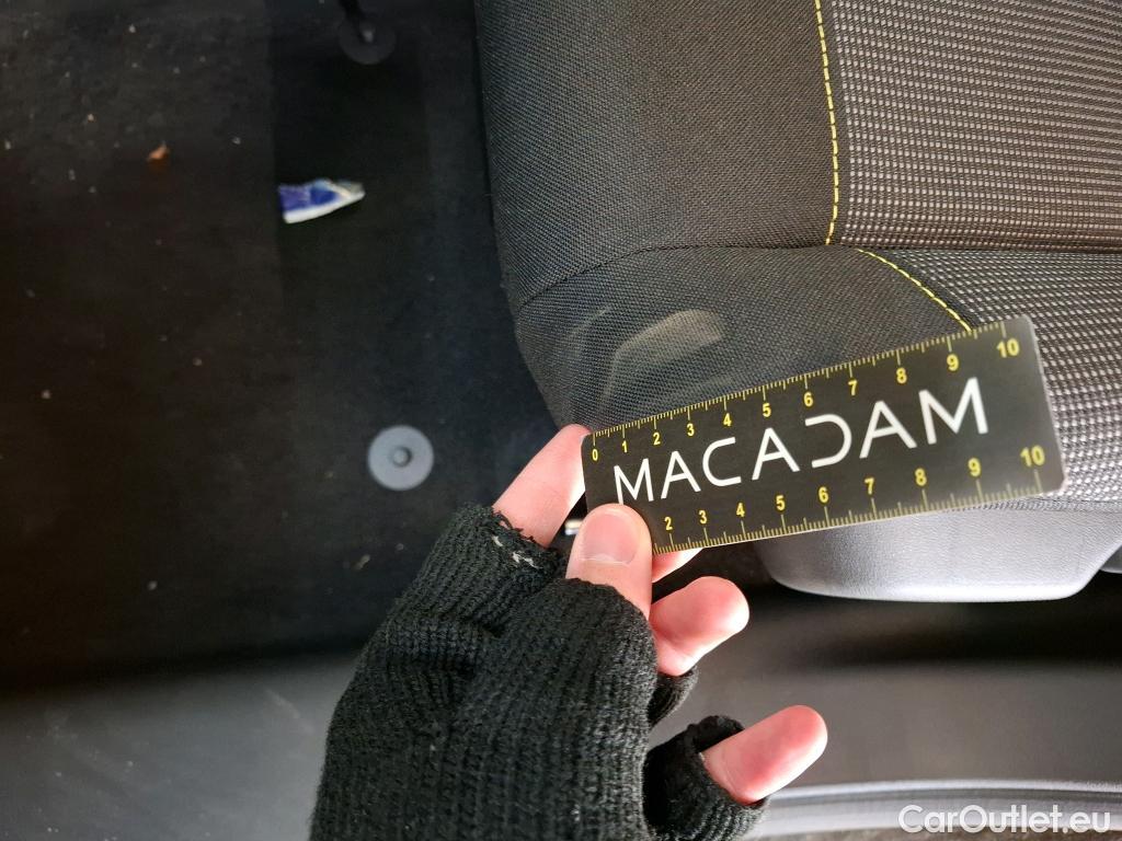  Citroen  C3  Plus 1.2 PureTech 80CV BVM5 6E #2