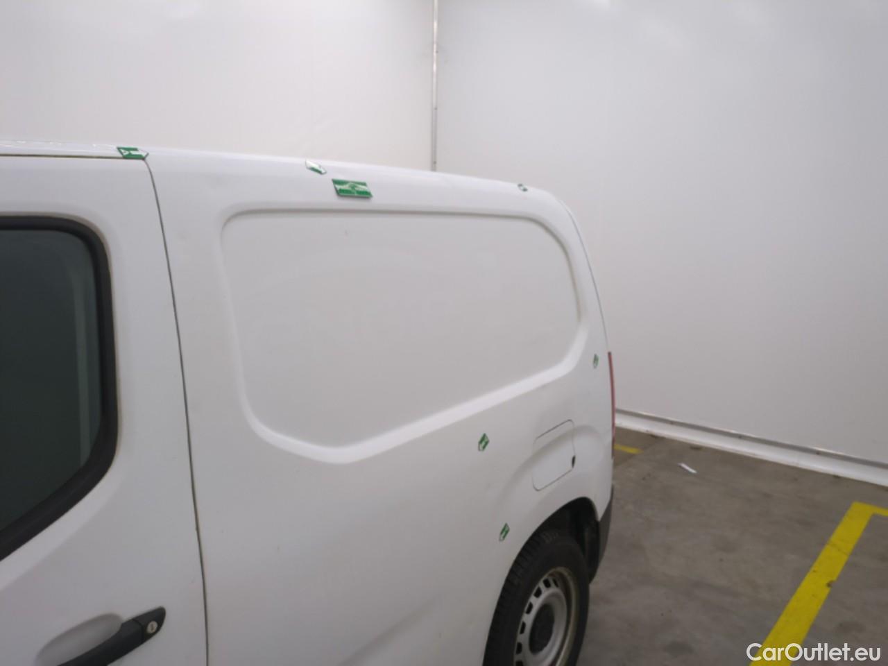  Citroen  Berlingo  Fourgon Club M 650 1.5 BlueHDi 75CV BVM5 E6dT #24