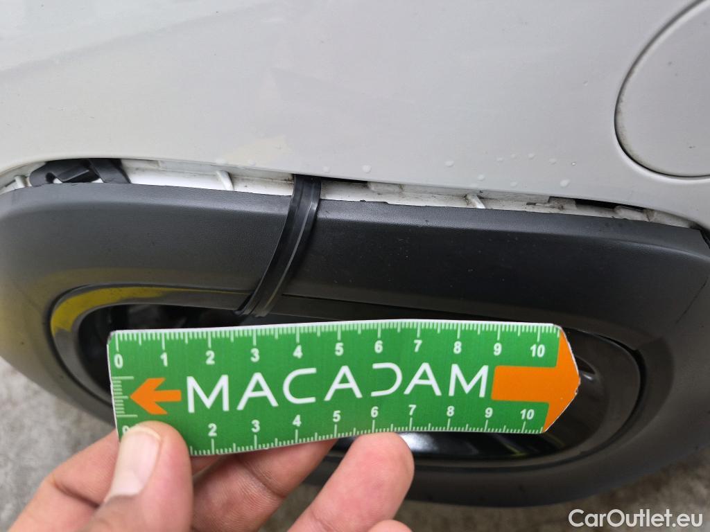  Citroen  C3 CITROEN  Société / 2020 / 5P / Berline / VU PureTech 83 S&S BVM Feel Nav #4