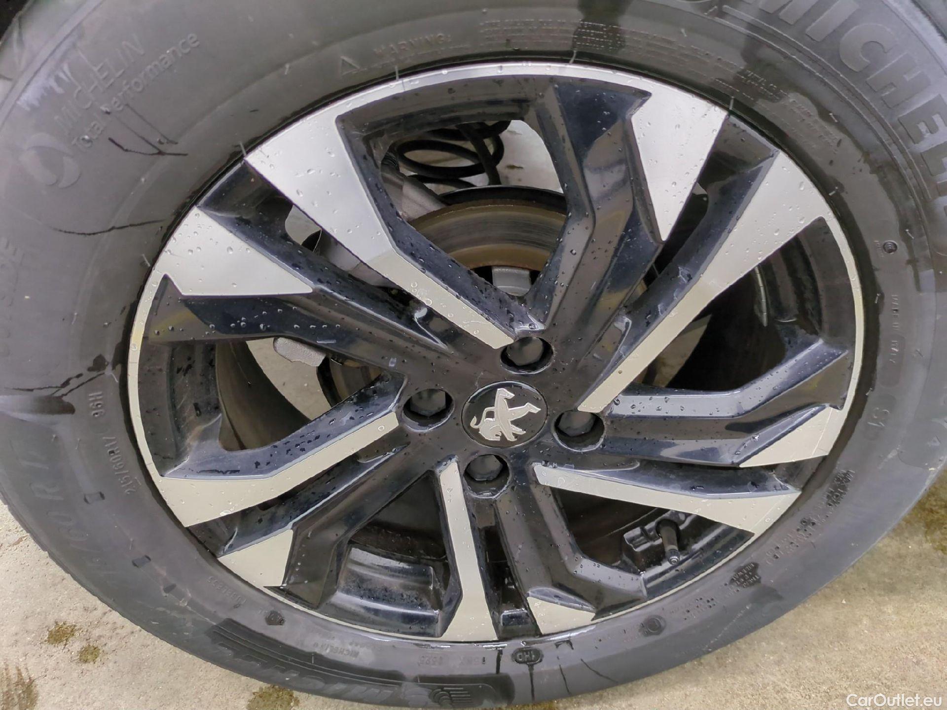  Peugeot  2008  GT Line 1.2 PureTech 130CV BVA8 E6d #14