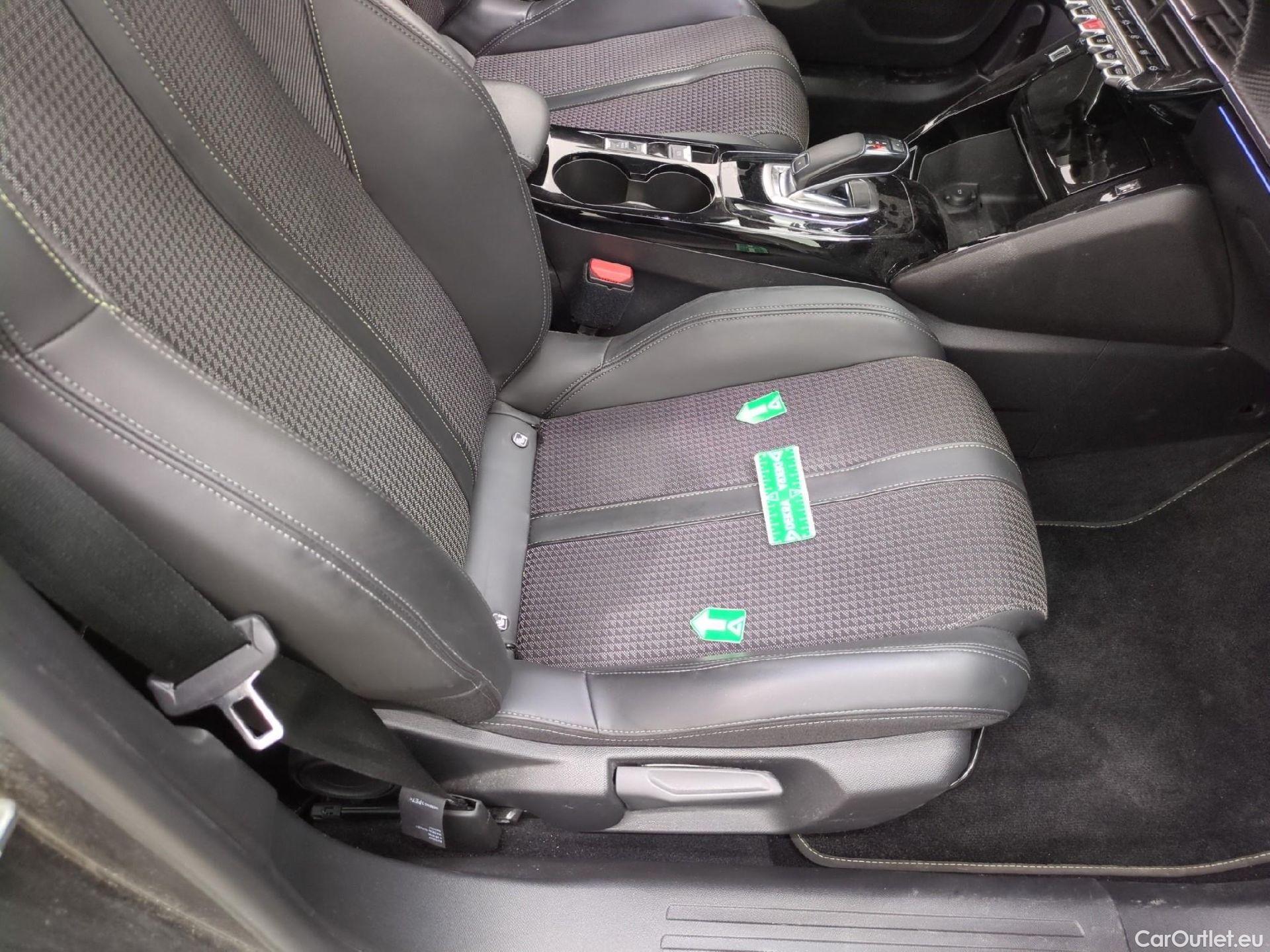  Peugeot  2008  GT Line 1.2 PureTech 130CV BVA8 E6d #4