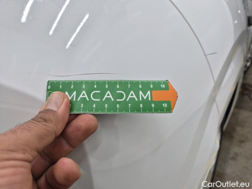  Peugeot  208  Premium 1.5 HDi 100CV BVM6 E6d #4