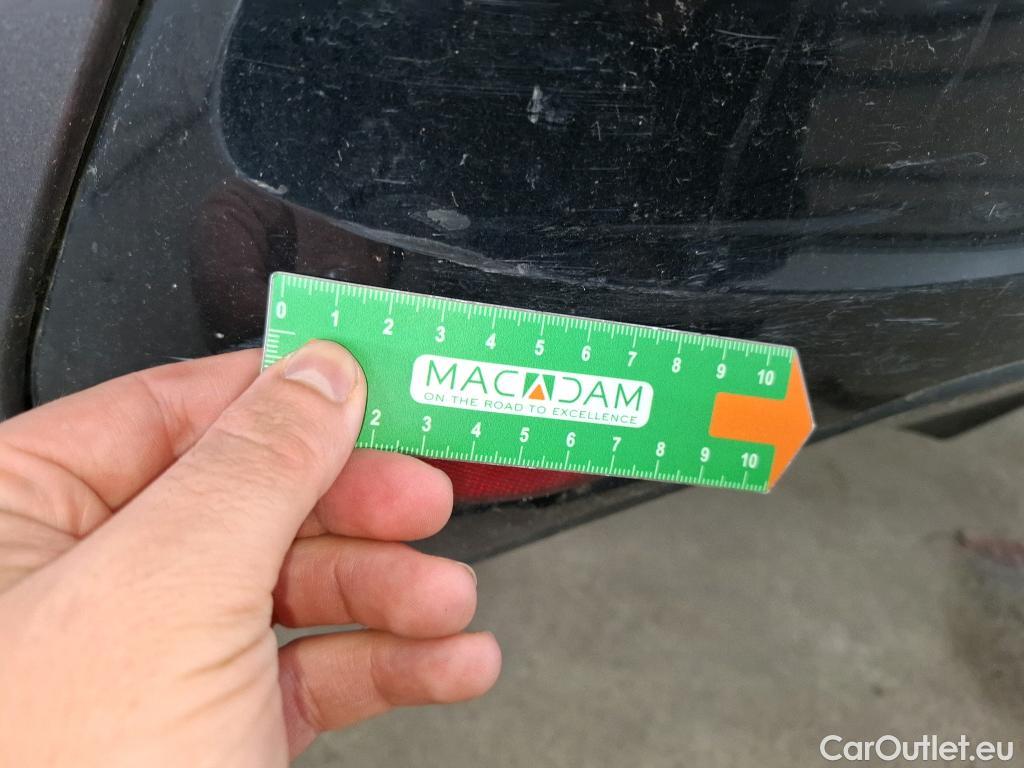  Peugeot  208  Allure Business 1.5 HDi 100CV BVM6 E6d #17