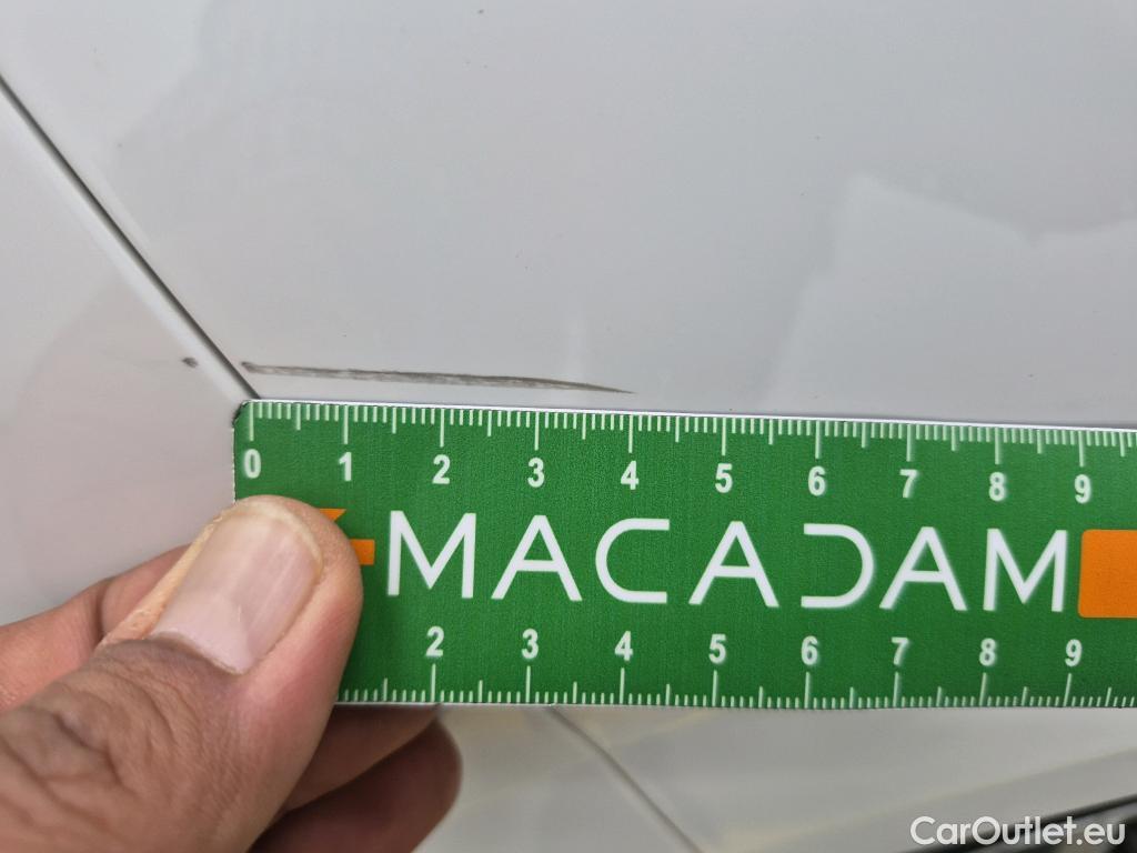  Peugeot  208  Premium 1.5 HDi 100CV BVM6 E6d #40