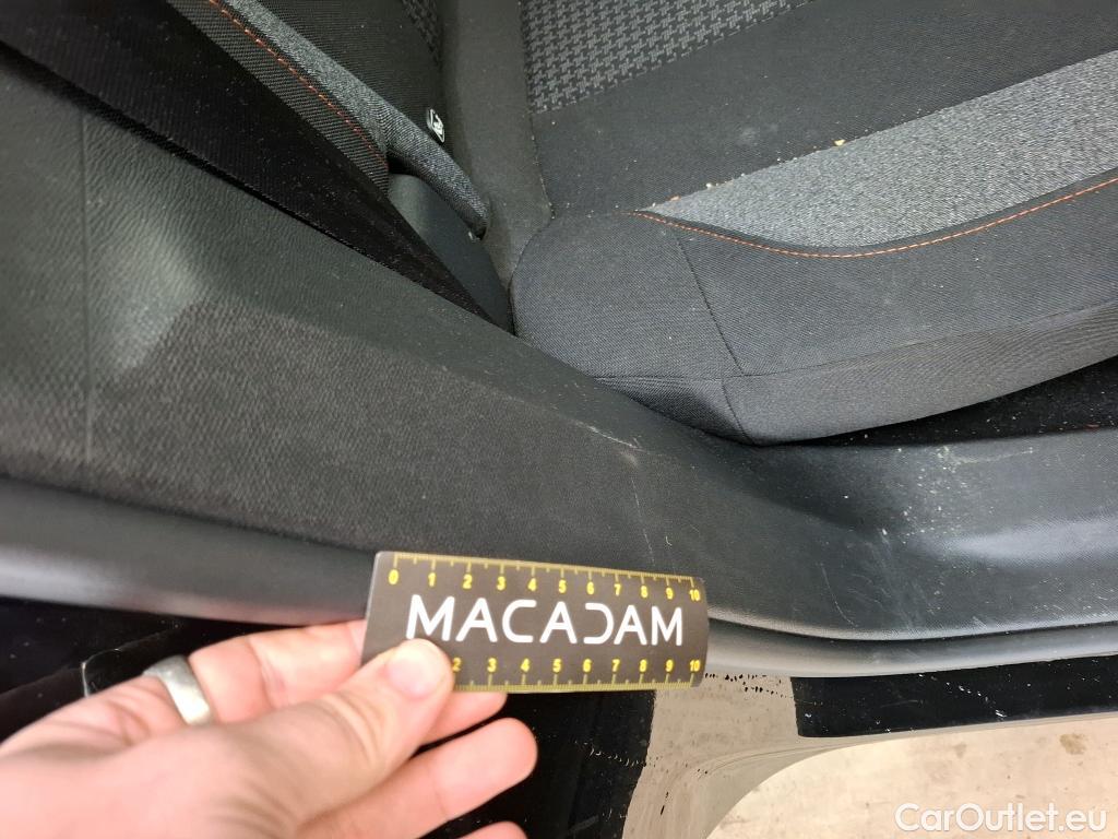  Peugeot  3008  Active Business 1.5 HDi 130CV BVA8 E6d #3