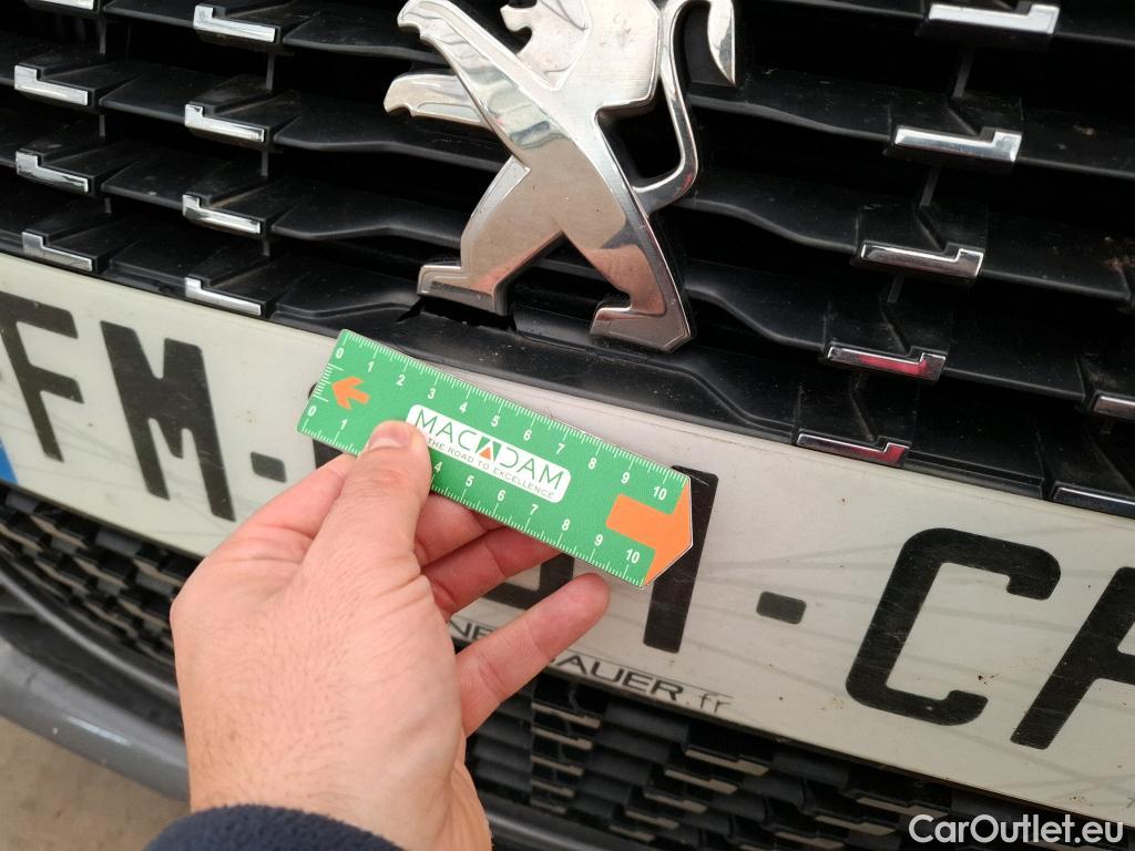  Peugeot  208  Allure Business 1.5 HDi 100CV BVM6 E6d #2