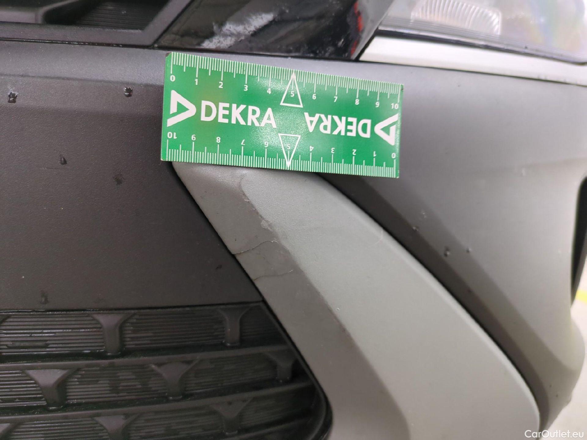  Hyundai  Konna Kona Intuitive Mild-Hybrid 2WD 1.6 CRDi 135CV BVA7 E6d #9