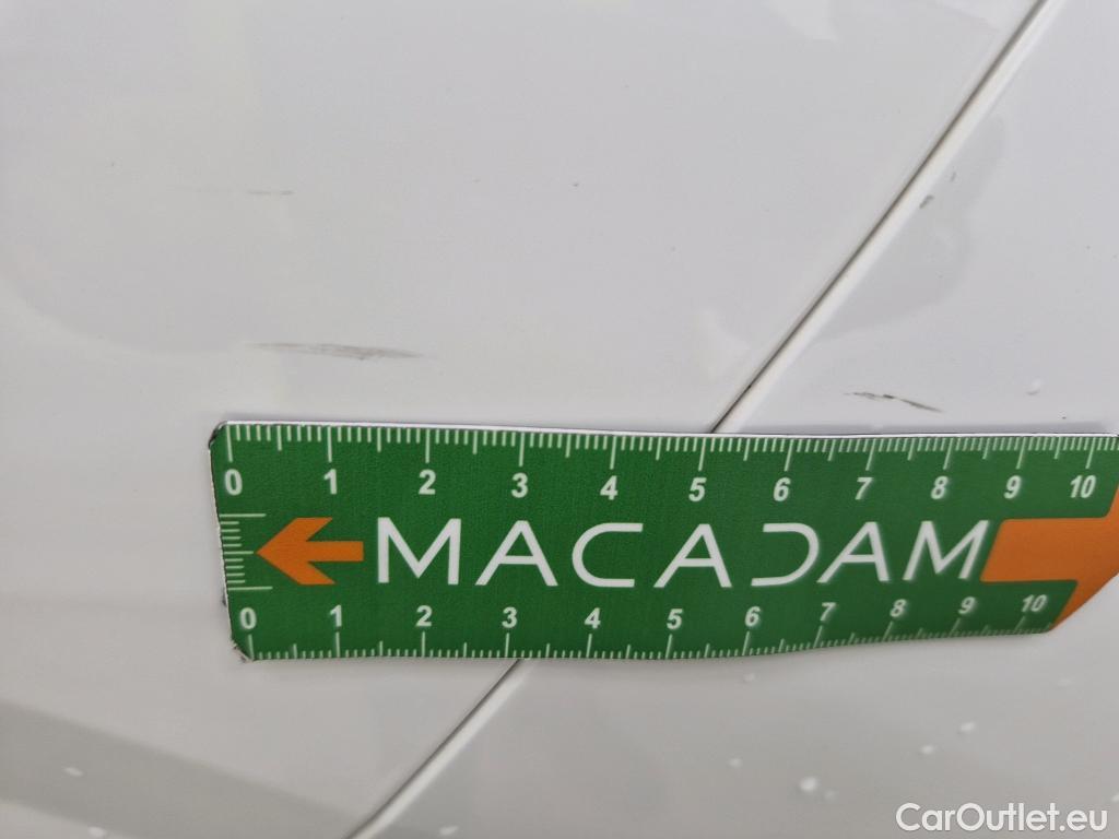  Peugeot  208  Premium 1.5 HDi 100CV BVM6 E6d #38