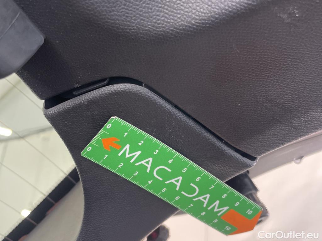  Peugeot  2008  Allure Business 1.5 HDi 110CV BVM6 E6d #18