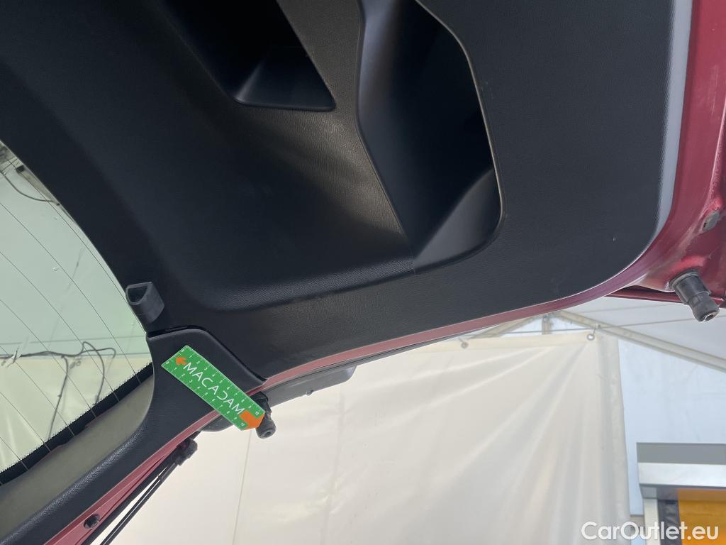  Peugeot  2008  Allure Business 1.5 HDi 110CV BVM6 E6d #17