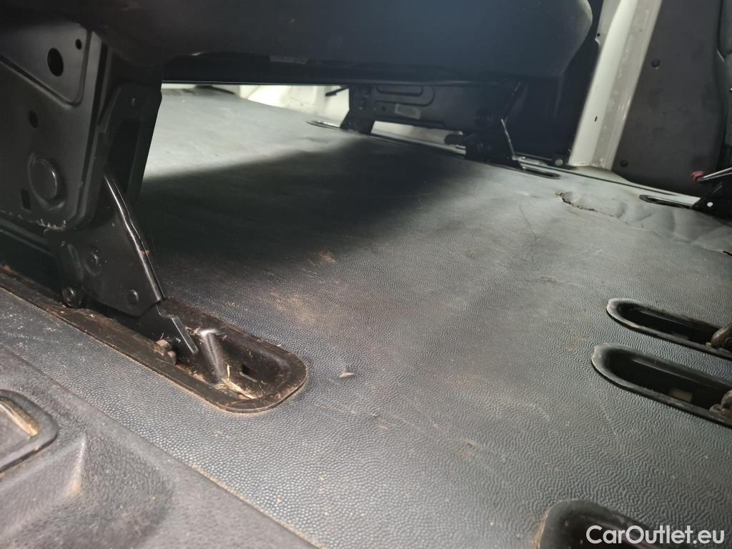  Peugeot  Expert  Combi Standard 1.5 HDi 120CV BVM6 9 Sieges E6d #33