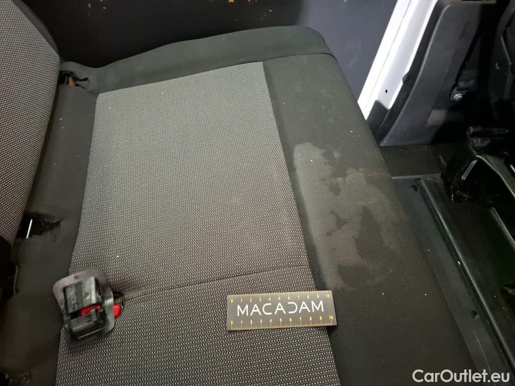  Peugeot  Expert  Combi Standard 1.5 HDi 120CV BVM6 9 Sieges E6d #38