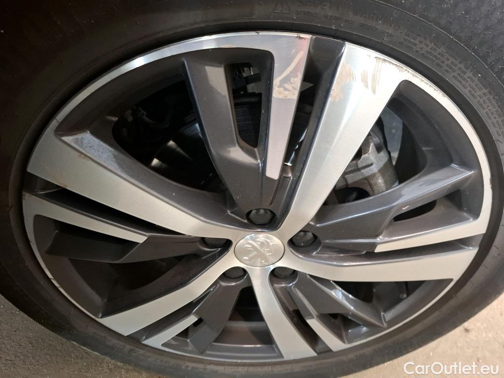  Peugeot  5008  Allure Pack 1.2 PureTech 130CV BVA8 7 Sieges E6d #19