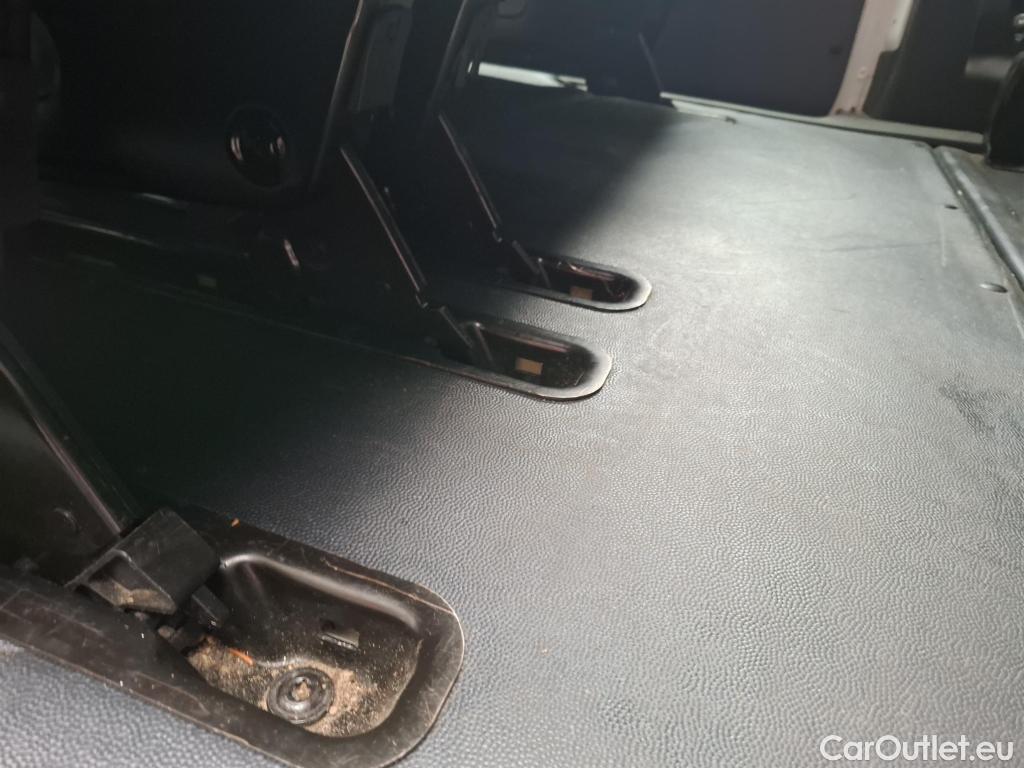  Peugeot  Expert  Combi Standard 1.5 HDi 120CV BVM6 9 Sieges E6d #31