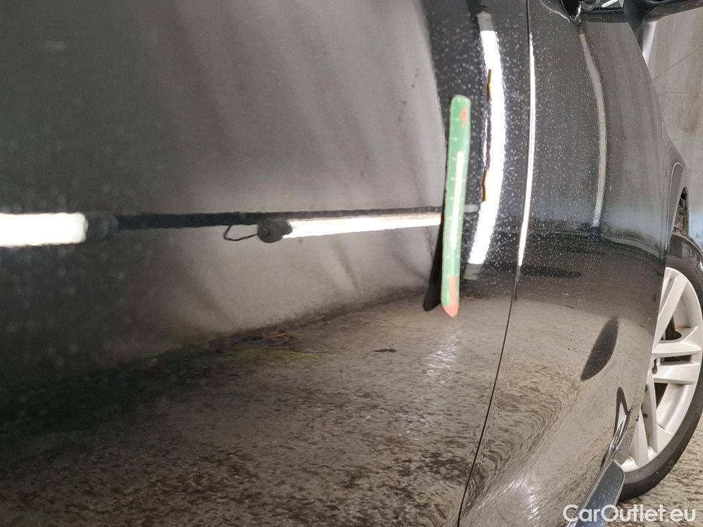  Toyota  Corolla TOYOTA  Touring Sports / 2018 / 5P / Break Hybride 122h Dynamic Business Beyond Zer #23