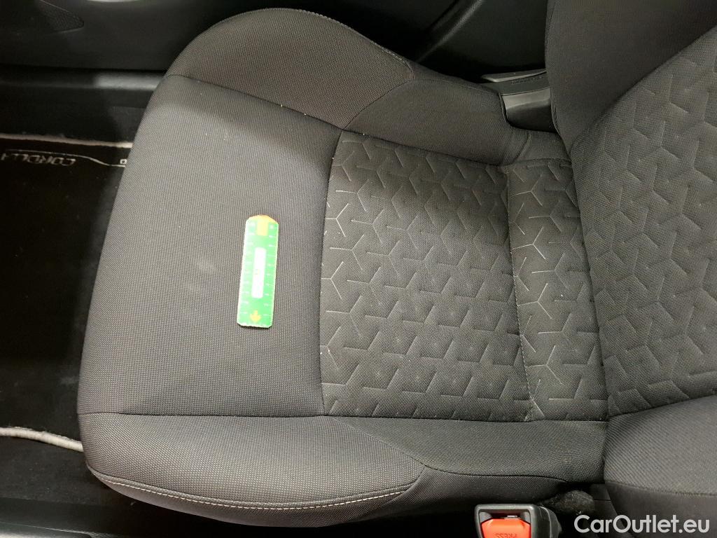  Toyota  Corolla TOYOTA  Touring Sports / 2018 / 5P / Break Hybride 122h Dynamic Business Beyond Zer #26