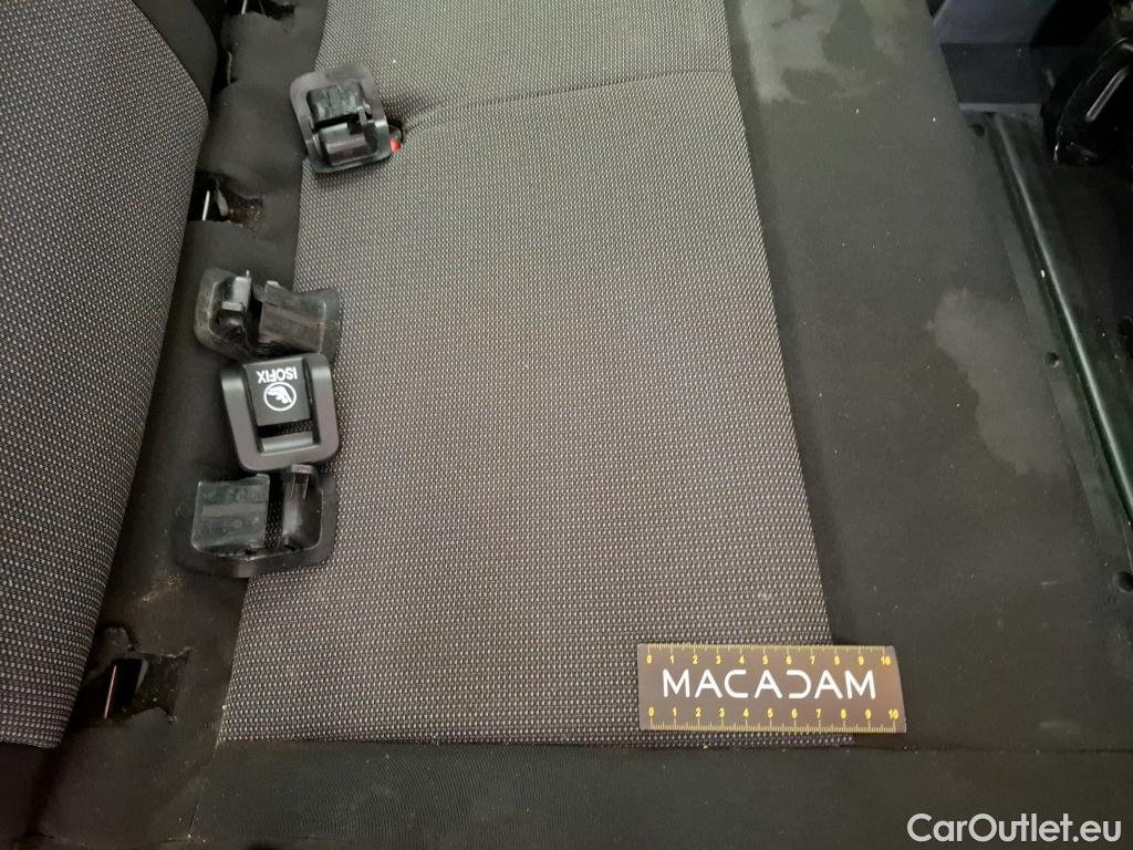  Peugeot  Expert  Combi Standard 1.5 HDi 120CV BVM6 9 Sieges E6d #37