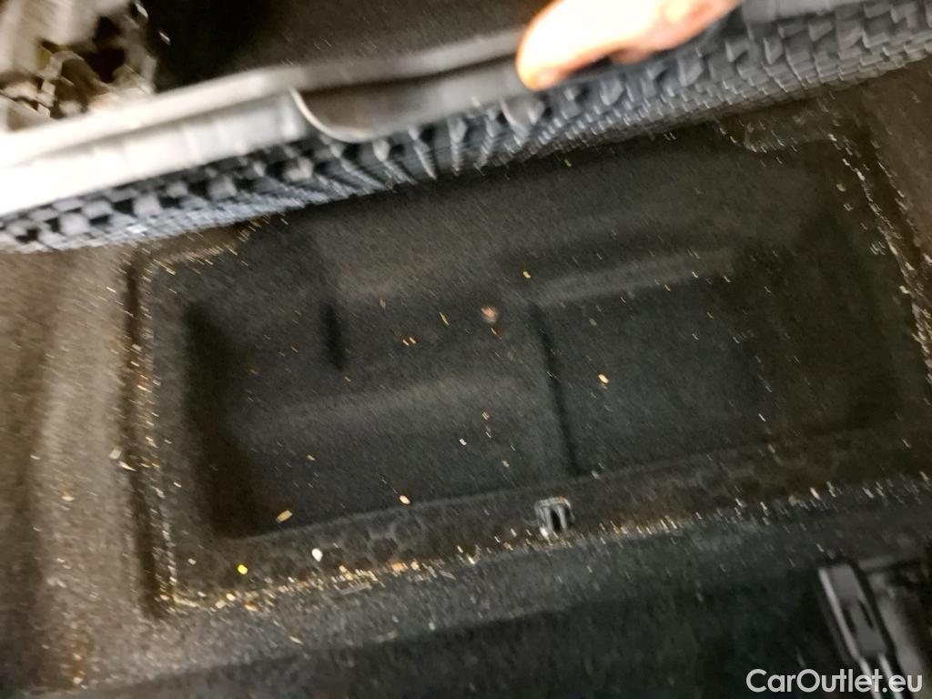  Peugeot  5008  Allure Pack 1.2 PureTech 130CV BVA8 7 Sieges E6d #42