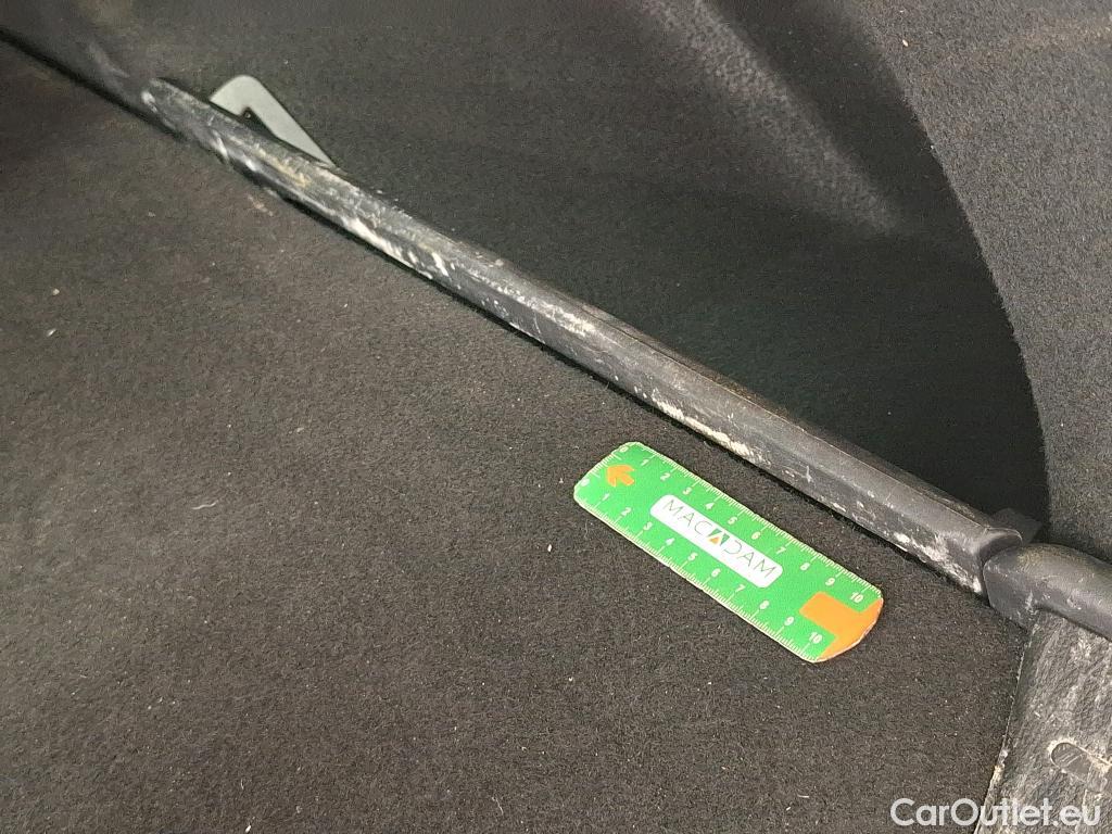  Toyota  Corolla TOYOTA  Touring Sports / 2018 / 5P / Break Hybride 122h Dynamic Business Beyond Zer #13