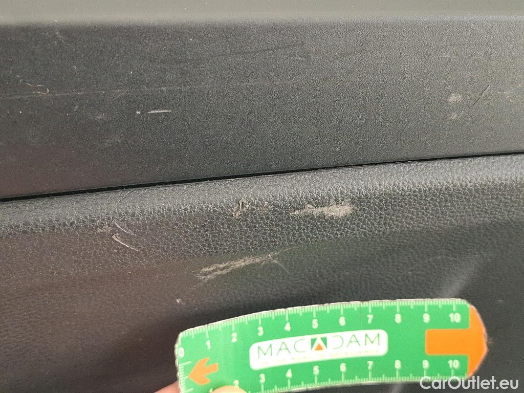  Toyota  Corolla TOYOTA  Touring Sports / 2018 / 5P / Break Hybride 122h Dynamic Business Beyond Zer #16