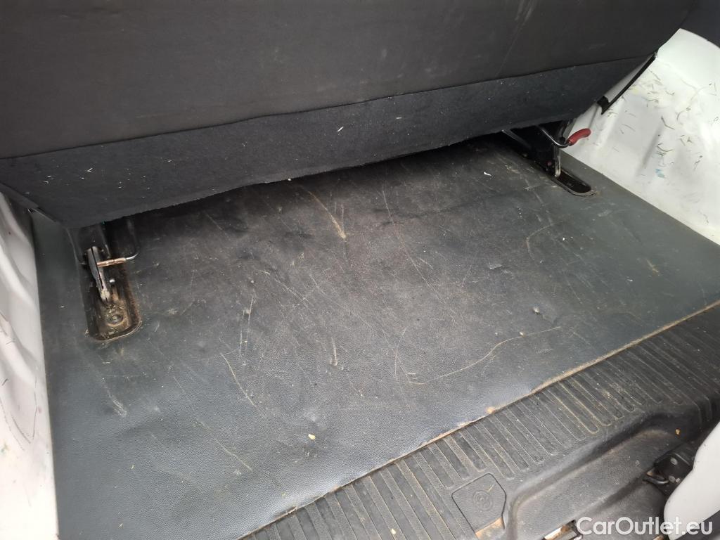  Peugeot  Expert  Combi Standard 1.5 HDi 120CV BVM6 9 Sieges E6d #34