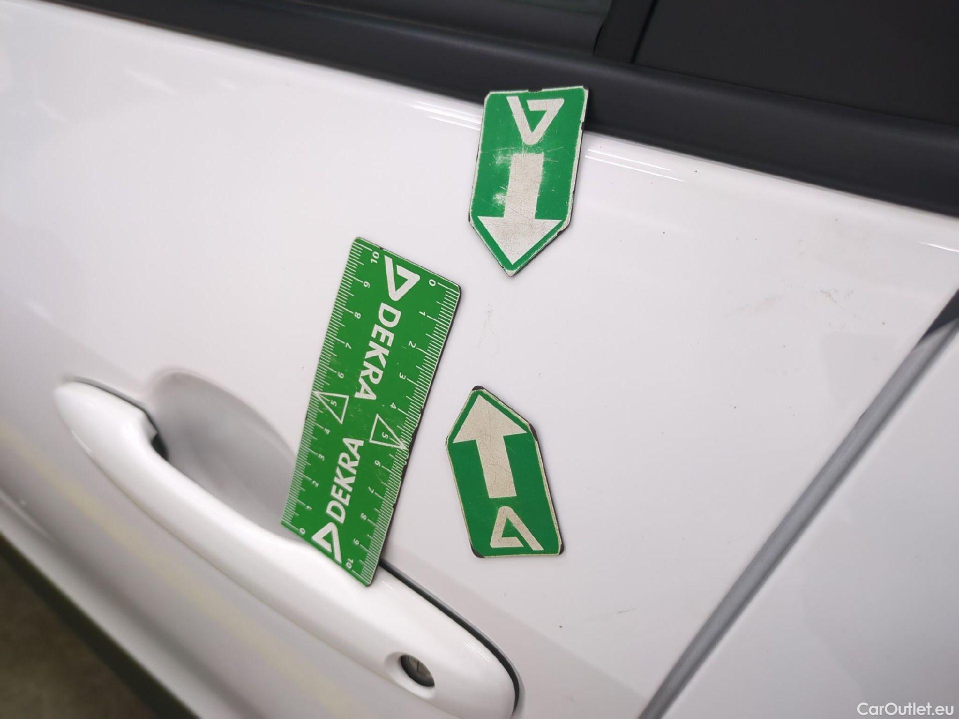  Toyota  Yaris Cross TOYOTA  Hybride / 2021 / 5P / SUV 1.5 HYBRID 116H DYNAMIC AUTO #1