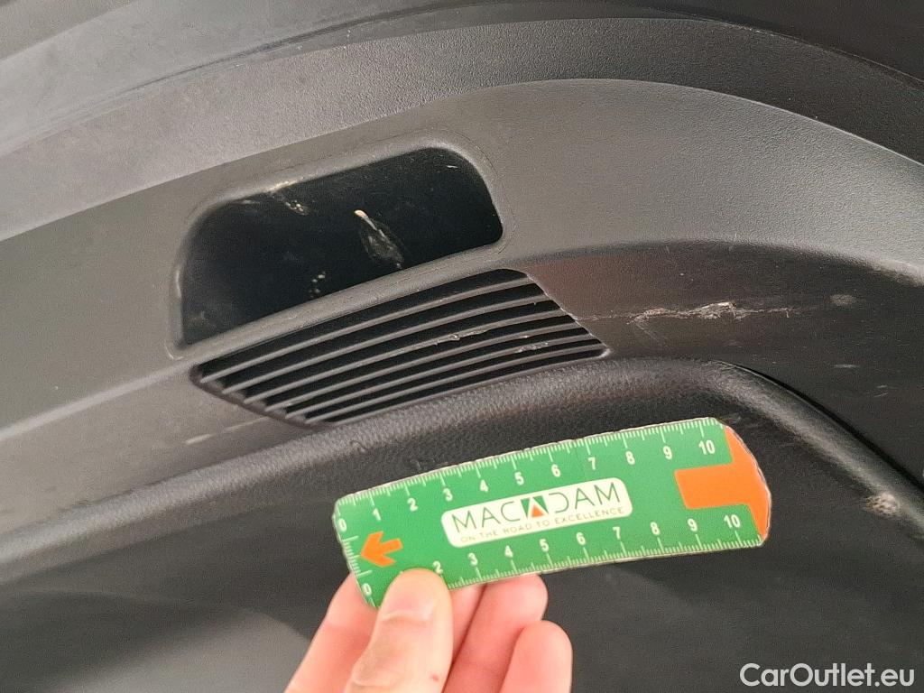  Toyota  Corolla TOYOTA  Touring Sports / 2018 / 5P / Break Hybride 122h Dynamic Business Beyond Zer #17