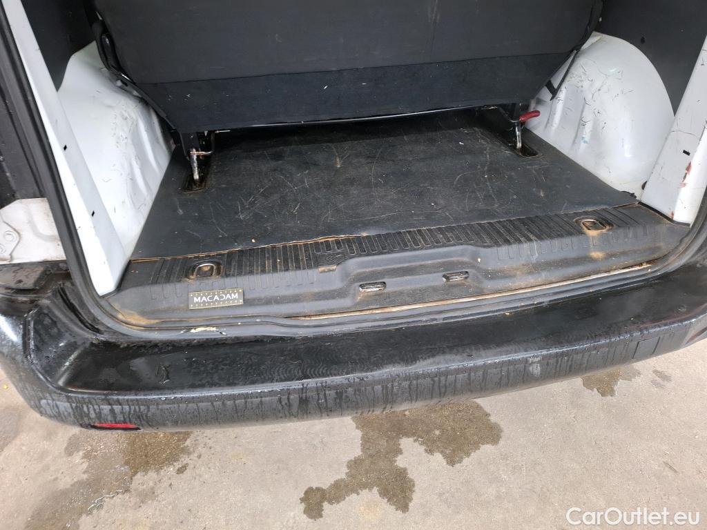  Peugeot  Expert  Combi Standard 1.5 HDi 120CV BVM6 9 Sieges E6d #12