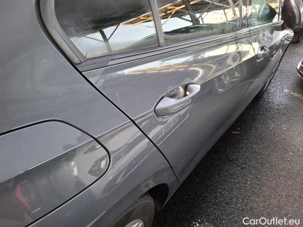  Volkswagen  Golf  VOLKSWAGEN / 2020 / 5P / Berline 1.0 TSI OPF 110 BVM6 Life Busi 1st #13