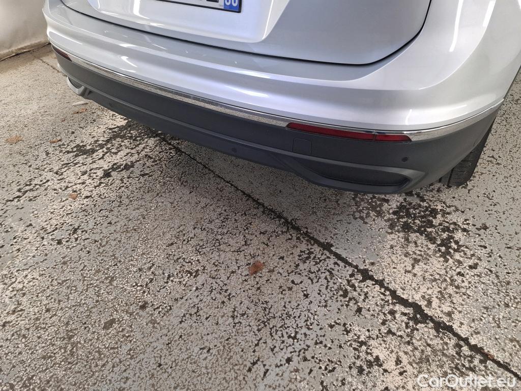  Volkswagen  Tiguan VOLKSWAGEN  / 2020 / 5P / SUV 2.0 TDI 150 DSG7 Life Business #1