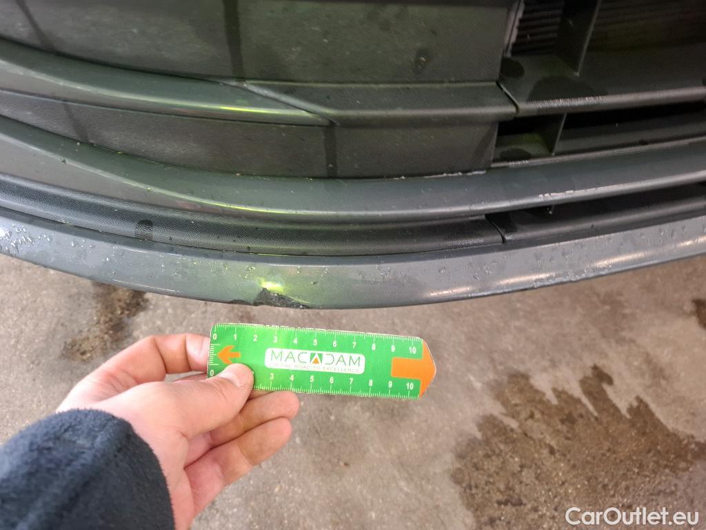  Volkswagen  Golf  VOLKSWAGEN / 2020 / 5P / Berline 1.0 TSI OPF 110 BVM6 Life Busi 1st #7