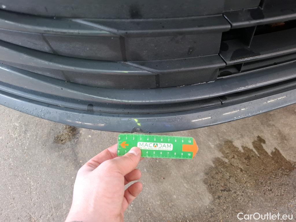  Volkswagen  Golf  VOLKSWAGEN / 2020 / 5P / Berline 1.0 TSI OPF 110 BVM6 Life Busi 1st #8