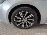  Toyota  Corolla TOYOTA  / 2019 / 5P / STATION WAGON TS 1.8 HYBRID STYLE #122