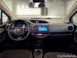  Toyota  Yaris TOYOTA  / 2017 / 5P / BERLINA 1.5 HYBRID BUSINESS #3