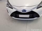  Toyota  Yaris TOYOTA  / 2017 / 5P / BERLINA 1.5 HYBRID BUSINESS #25