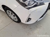  Toyota  Yaris TOYOTA  / 2017 / 5P / BERLINA 1.5 HYBRID BUSINESS #28