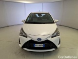  Toyota  Yaris TOYOTA  / 2017 / 5P / BERLINA 1.5 HYBRID BUSINESS #90