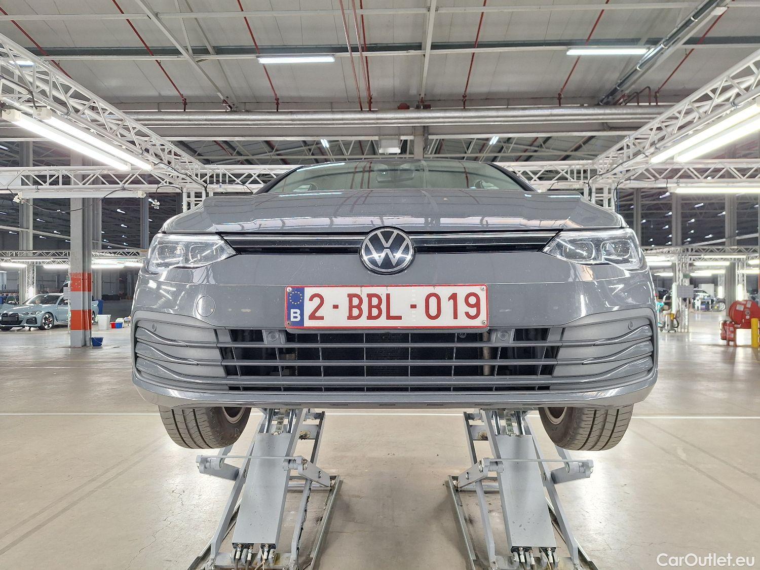  Volkswagen  Golf  VW, VIII '20, Volkswagen VIII 1.5 eTSI 110kW Life DSG 5d #1