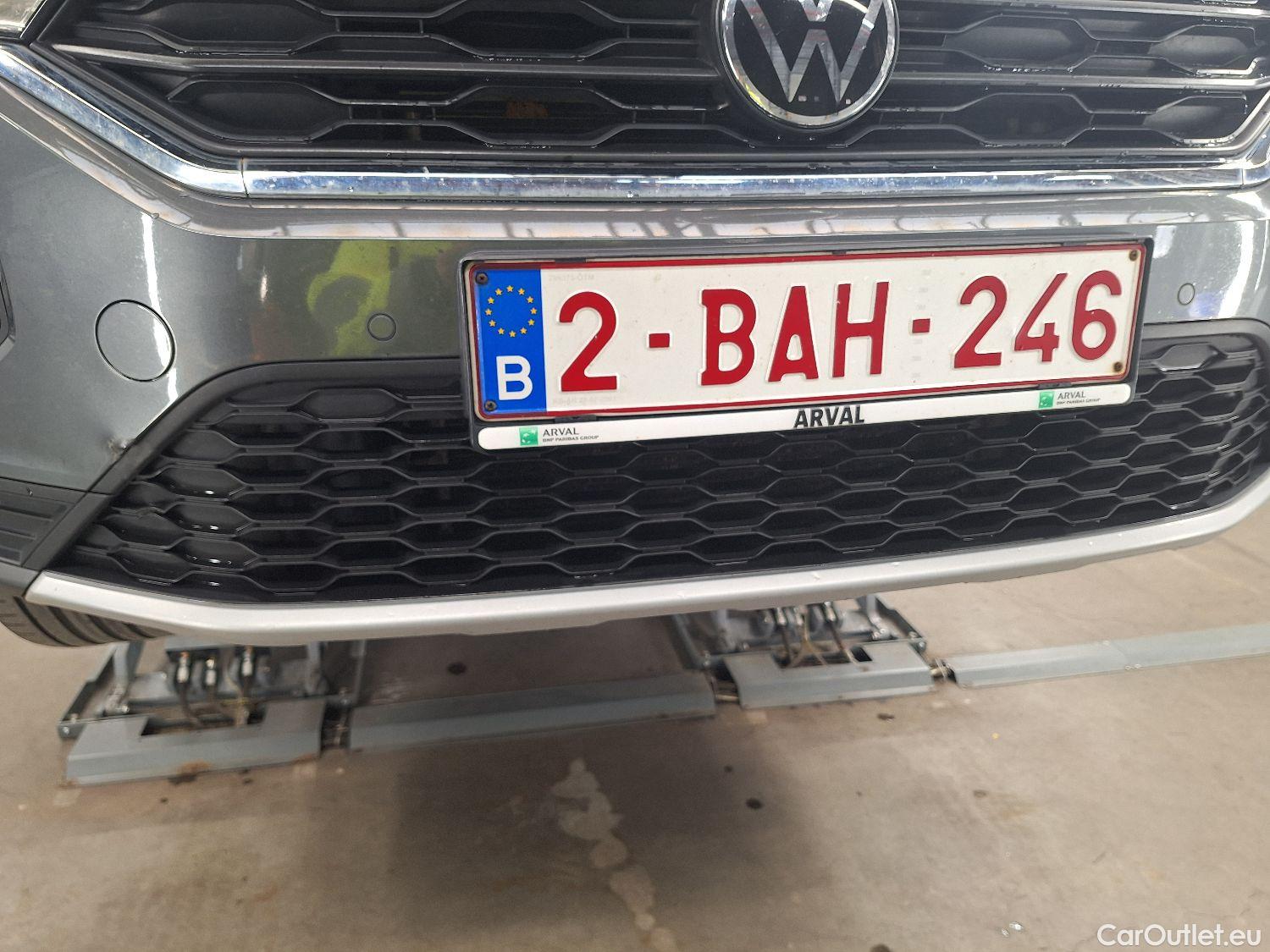  Volkswagen  T-ROC VW,  '17, Volkswagen  1.0 TSI United 5d #22