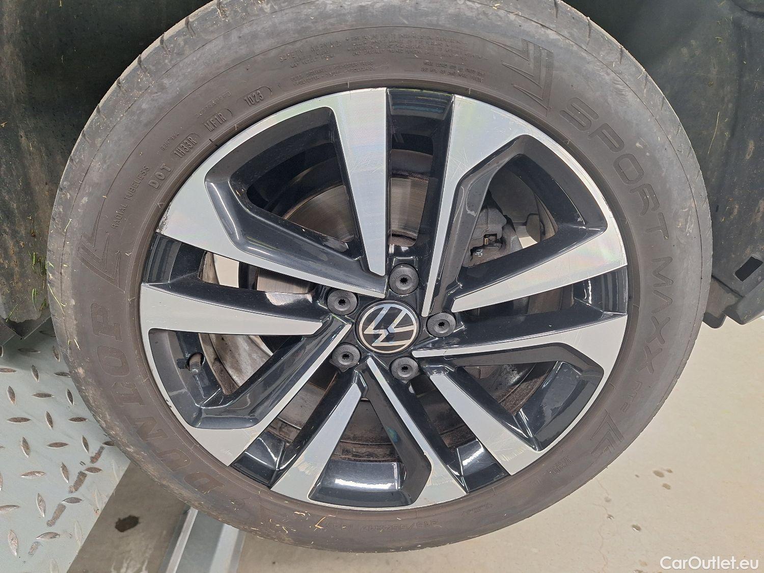  Volkswagen  T-ROC VW,  '17, Volkswagen  1.0 TSI United 5d #2