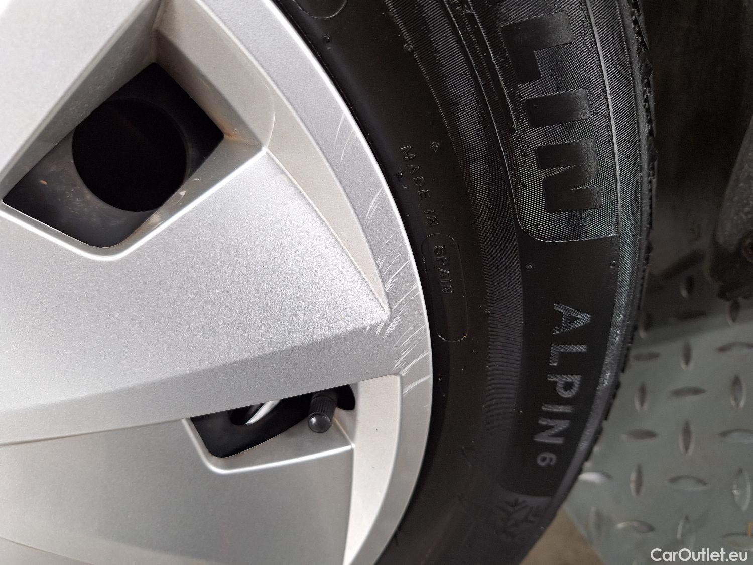  Seat  Leon Seat,  '20, SEAT  2.0 TDI 115 Reference 5d #11